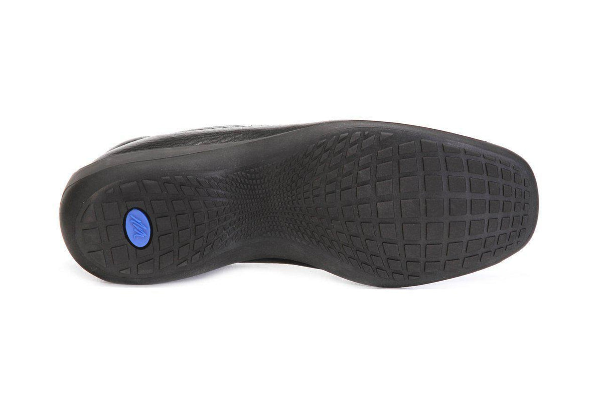 Black Waxed Leather Shoes B2715