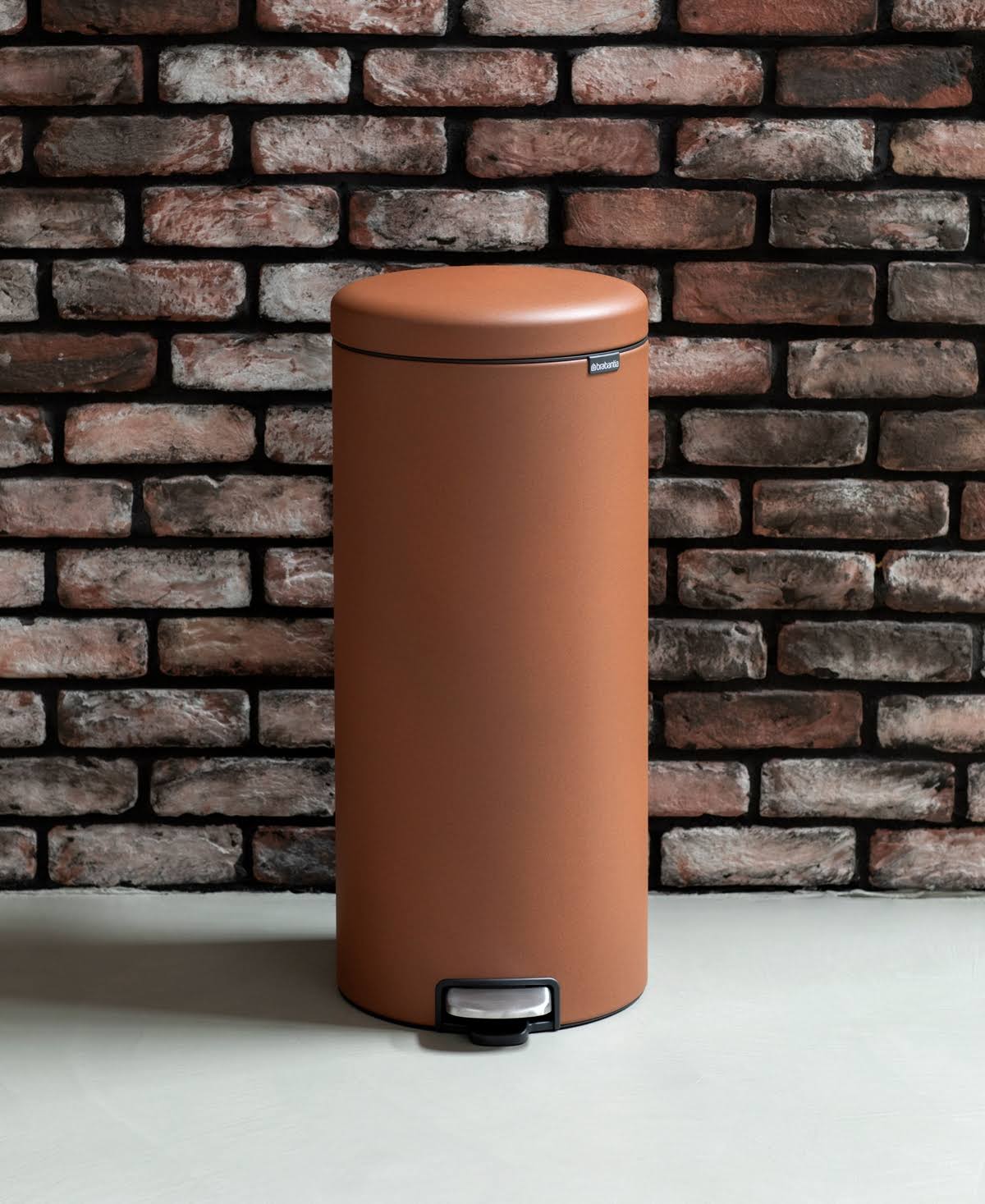 Mineral Cinnamon Step Trash Can H97361
