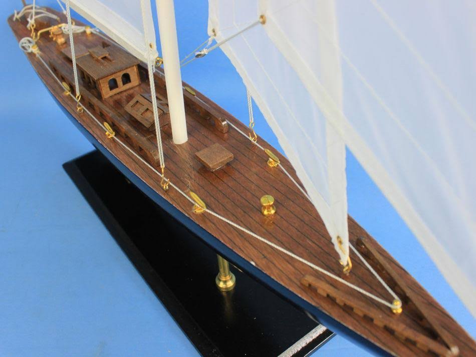 35x22 Wooden Model Sailing Yacht P220