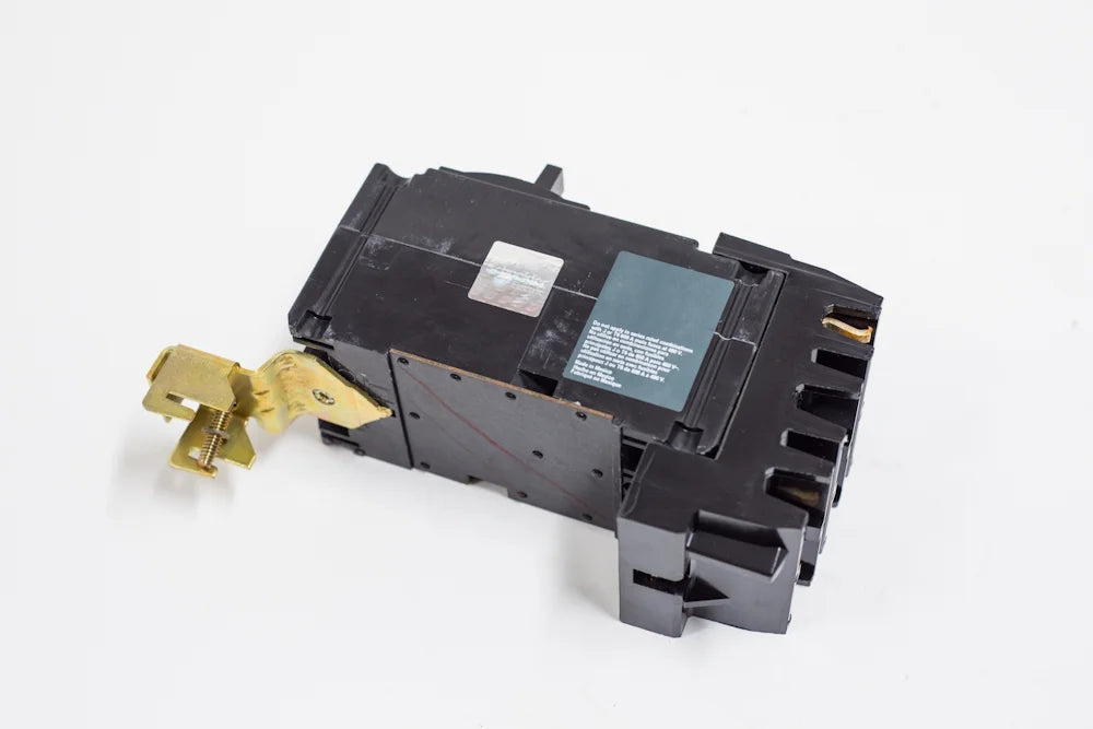 30A 2P 600V AC Circuit Breaker J793747