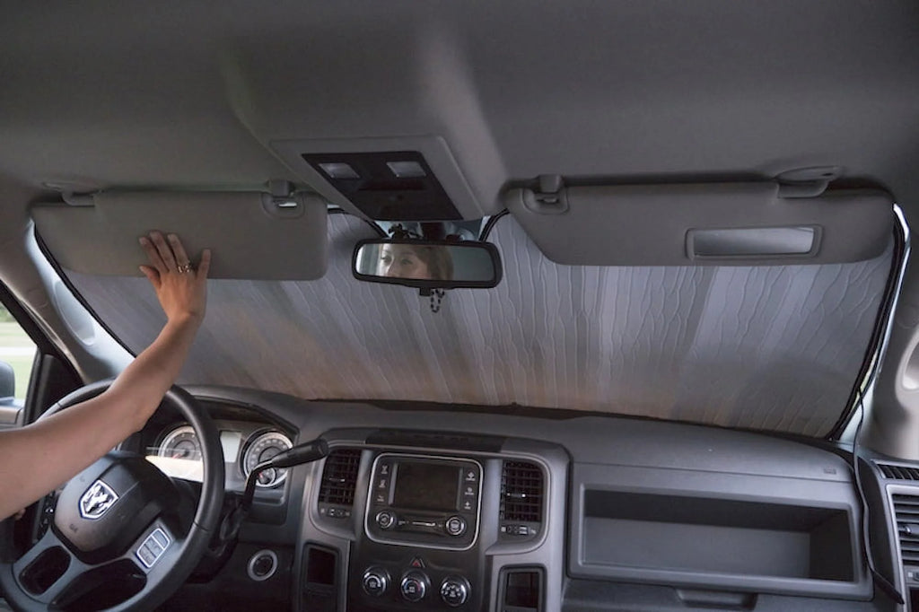 Custom Fit Windshield Sunshade for Subaru Forester 2001 2002 M574